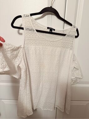 White Lace Cold-Shoulder Women's Top